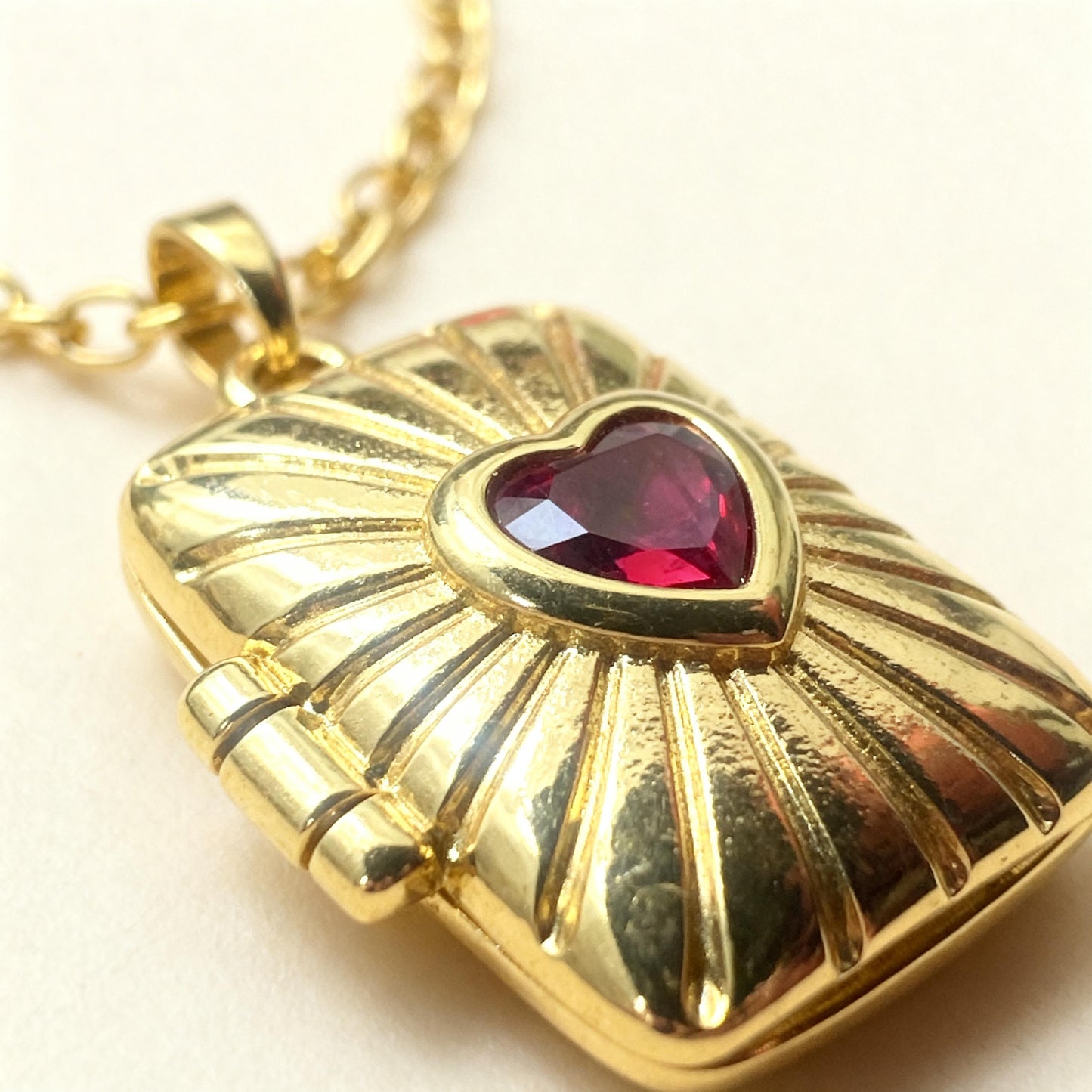 Heart Rectangle Photo Locket Necklace – Personalized Keepsake Gift