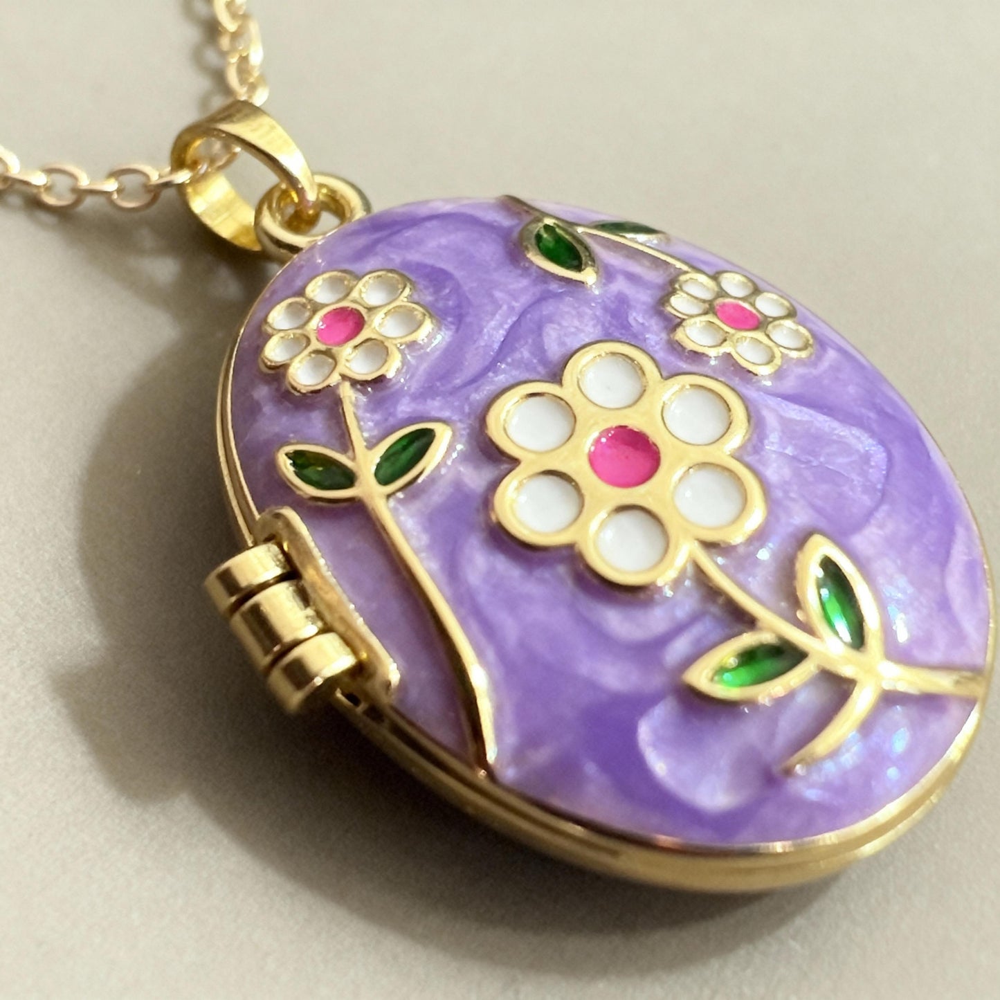 Purple Floral Oval Photo Locket Necklace – Personalized Keepsake Gift
