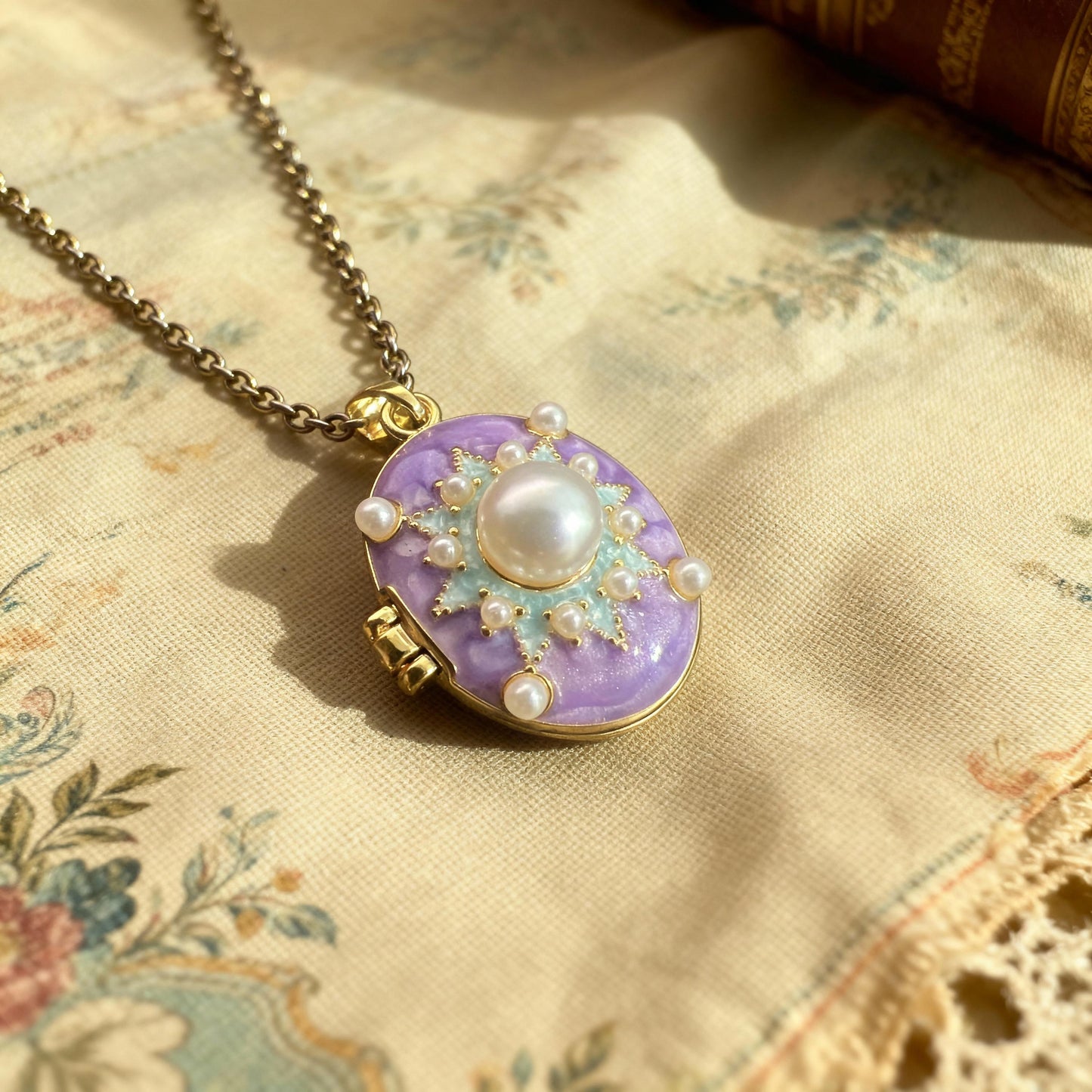 Purple Pearl Star Oval Photo Locket Necklace – Personalized Keepsake Gift