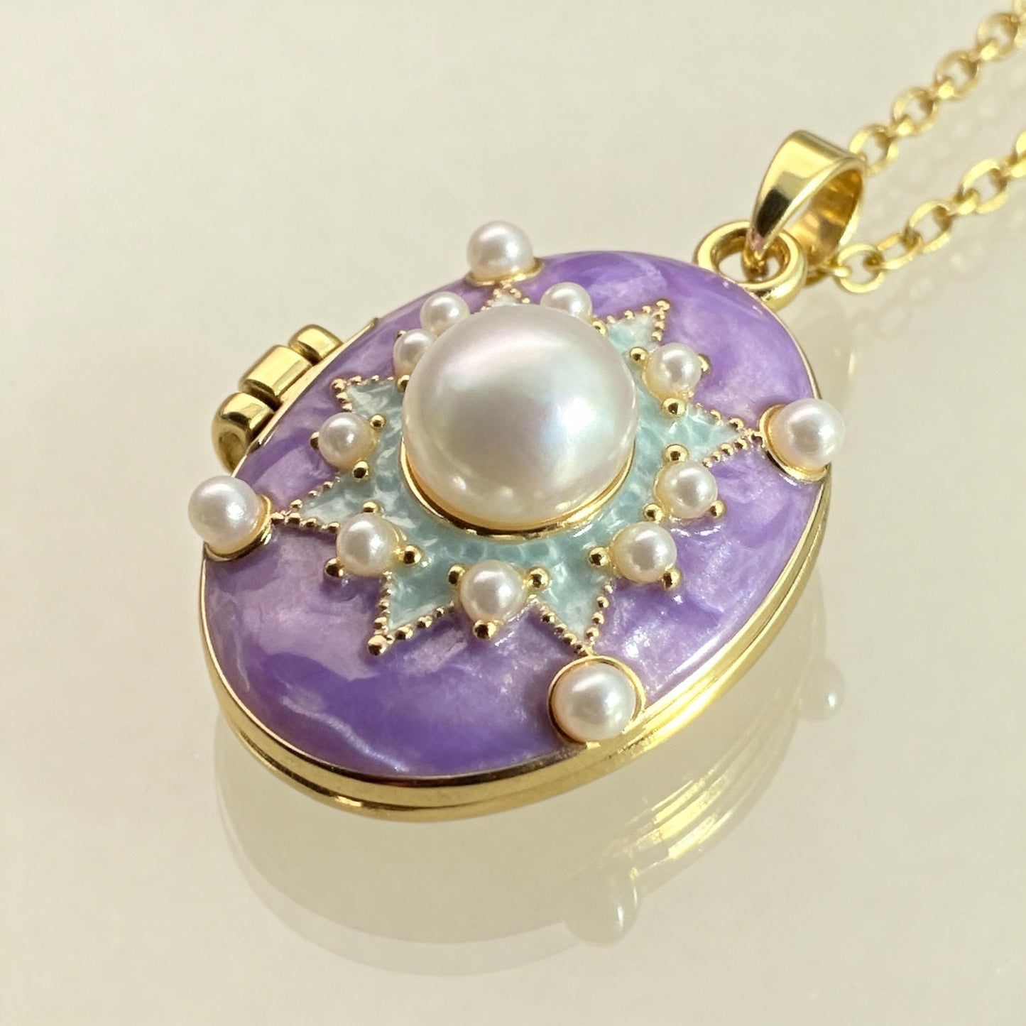 Purple Pearl Star Oval Photo Locket Necklace – Personalized Keepsake Gift