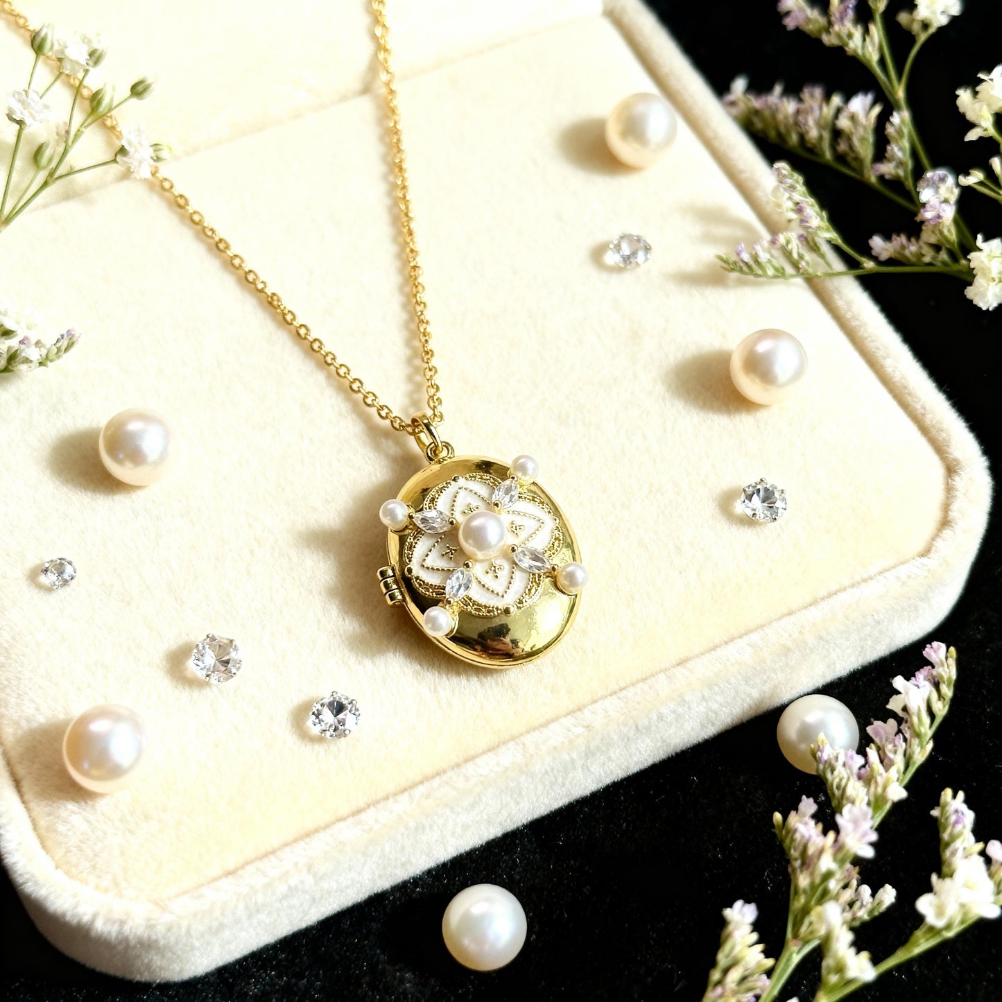 Crystal Pearl Floral Oval Photo Locket Necklace – Personalized Keepsake Gift