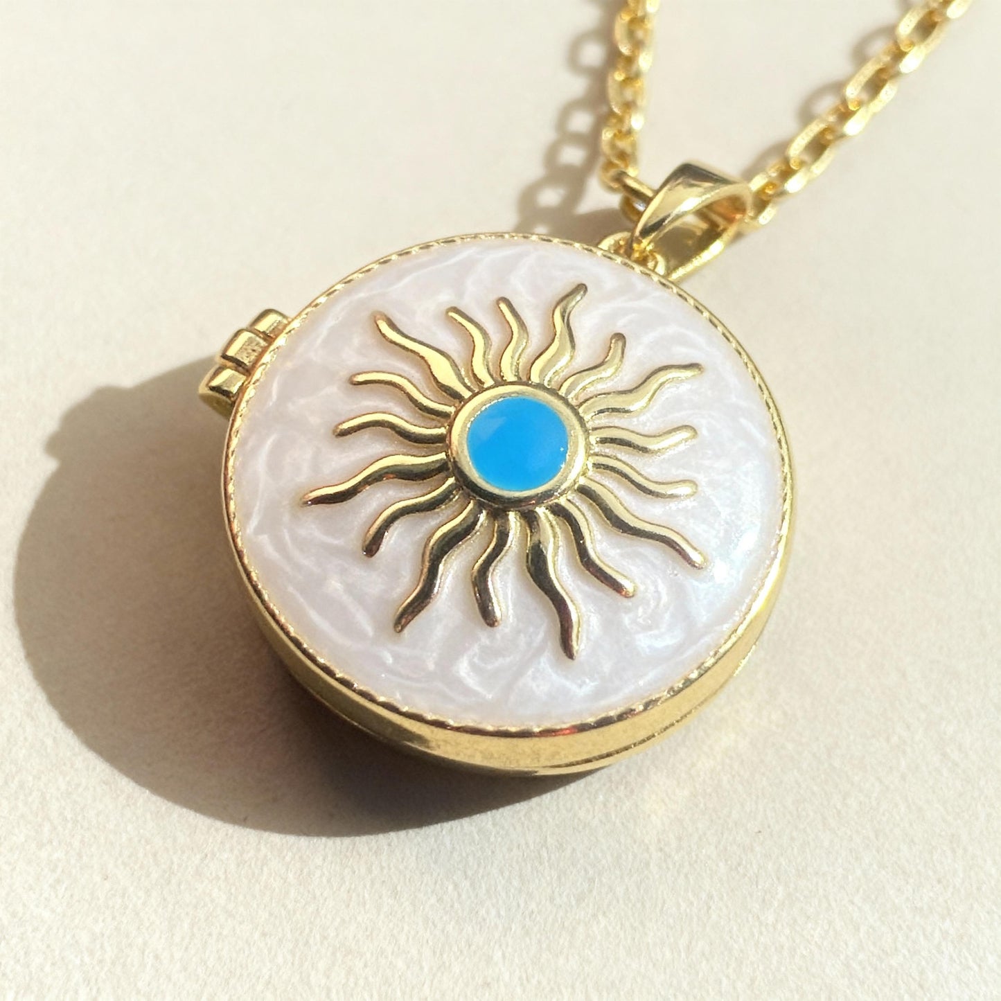 Sun Round Photo Locket Necklace – Personalized Keepsake Gift
