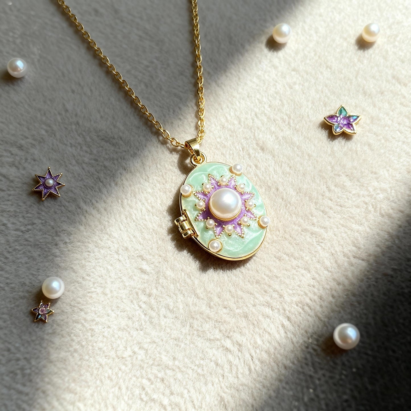 Mint Pearl Sunburst Oval Photo Locket Necklace – Personalized Keepsake Gift