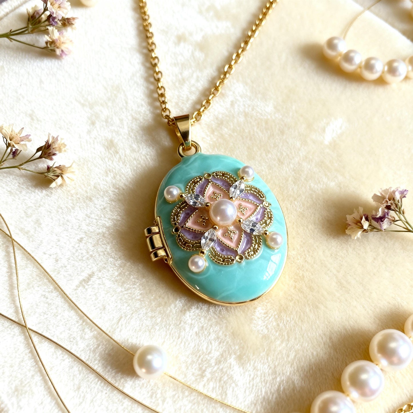 Turquoise Pearl Floral Oval Photo Locket Necklace – Personalized Keepsake Gift