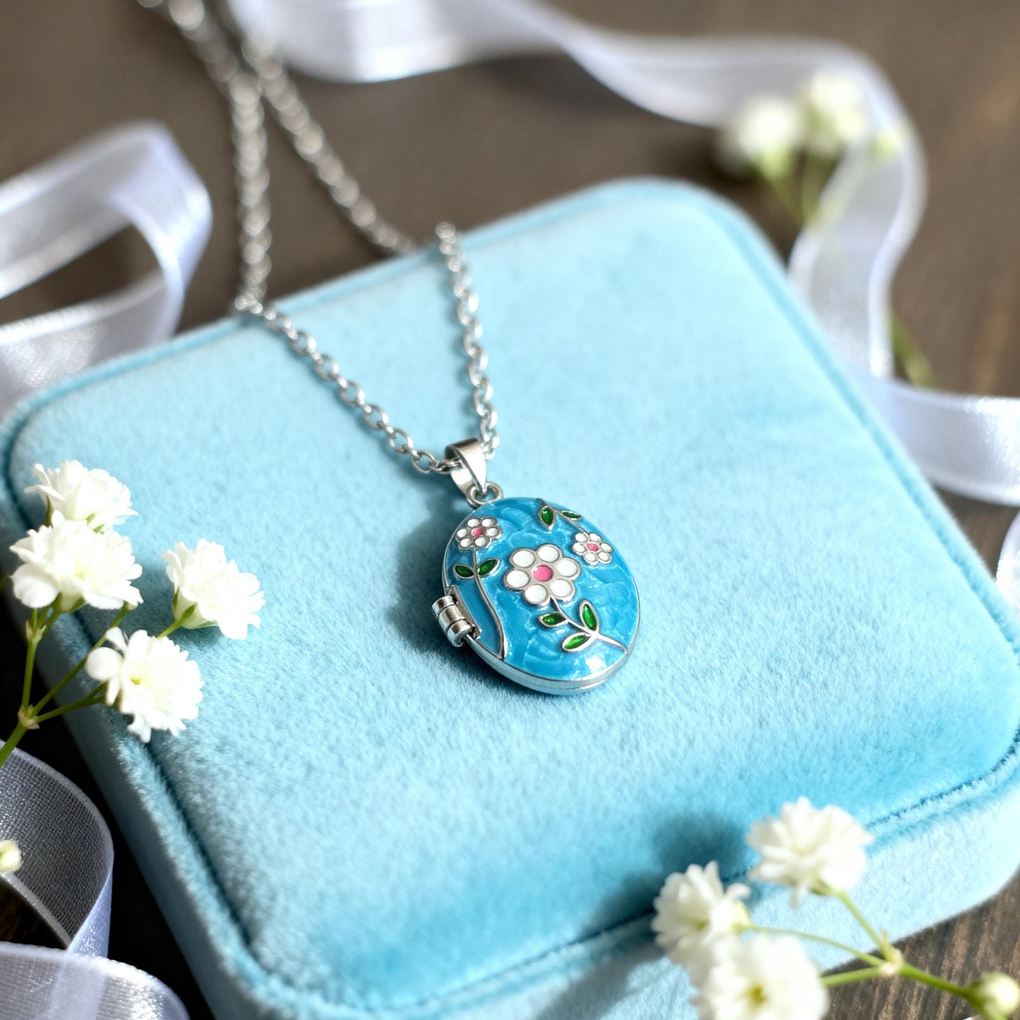 Blue Daisy Floral Oval Photo Locket Necklace – Personalized Keepsake Gift
