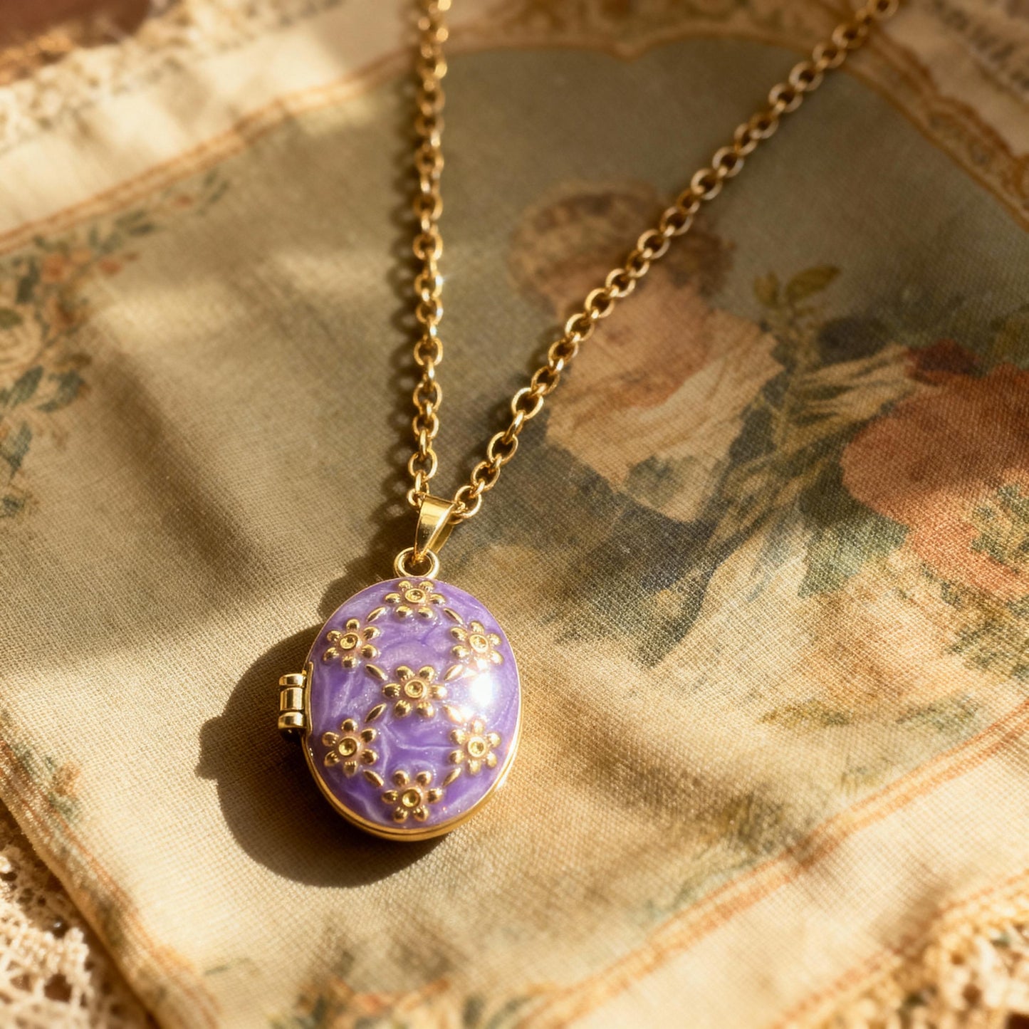 Purple Floral Oval Photo Locket Necklace – Personalized Keepsake Gift