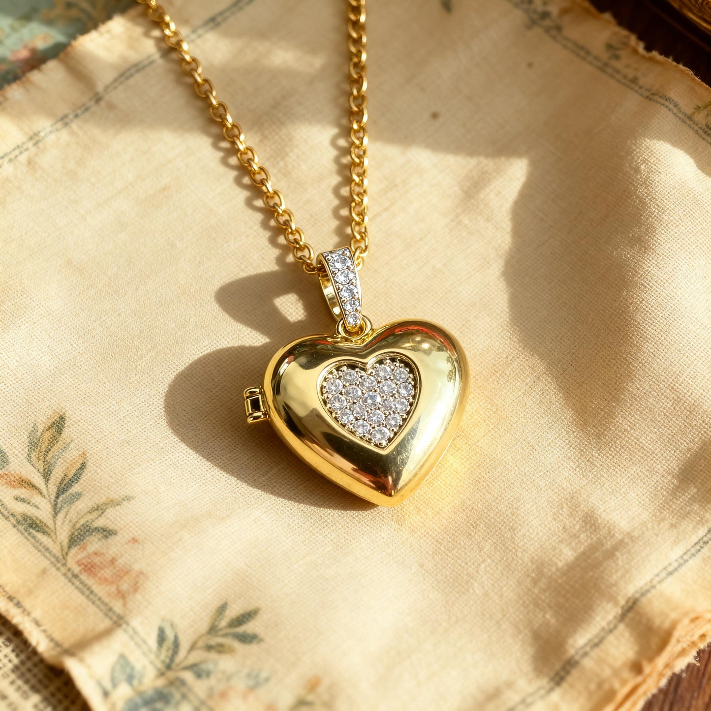 Crystal Heart Photo Locket Necklace – Personalized Keepsake Gift