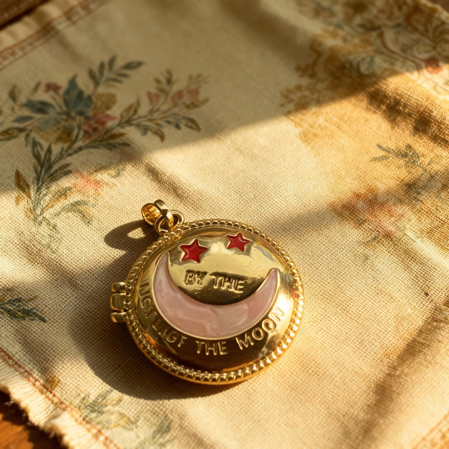 Pink Moon Round Photo Locket Necklace – Personalized Keepsake Gift