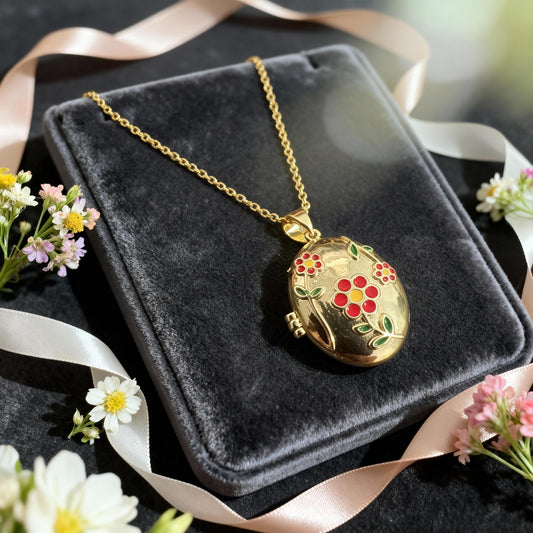 Floral Oval Photo Locket Necklace – Personalized Keepsake Gift