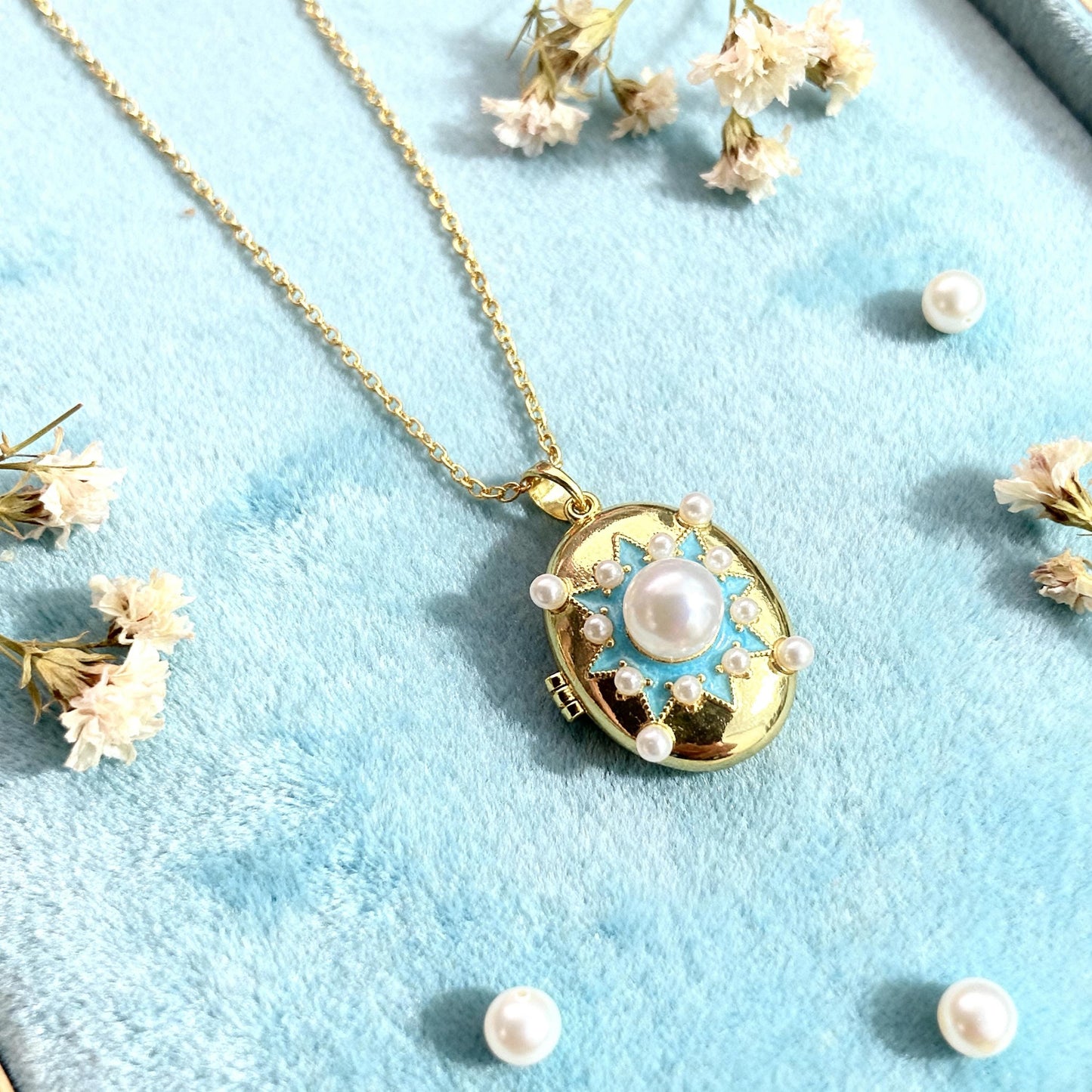 Blue Enamel Pearl Star Oval Photo Locket Necklace – Personalized Keepsake Gift