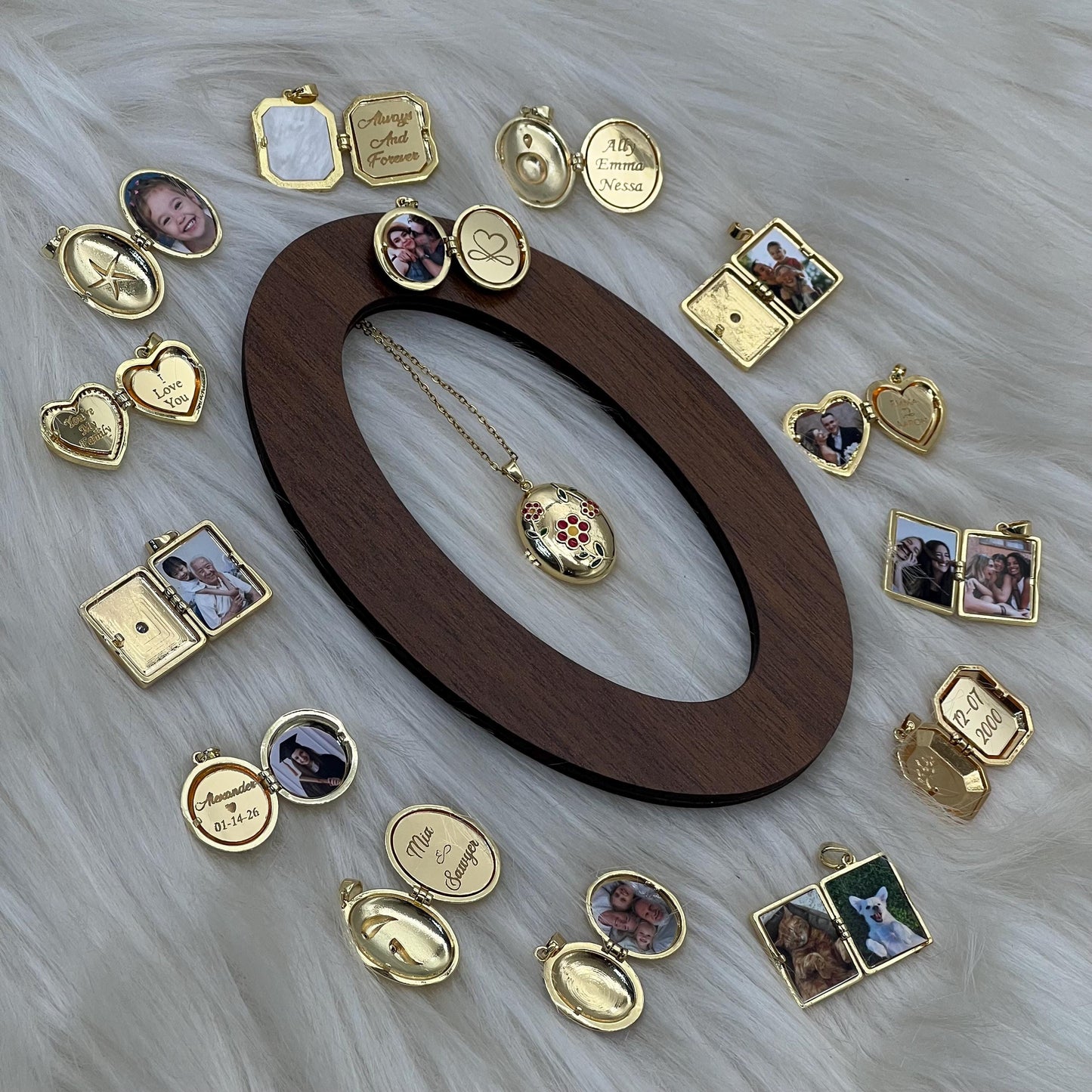 Floral Oval Photo Locket Necklace – Personalized Keepsake Gift