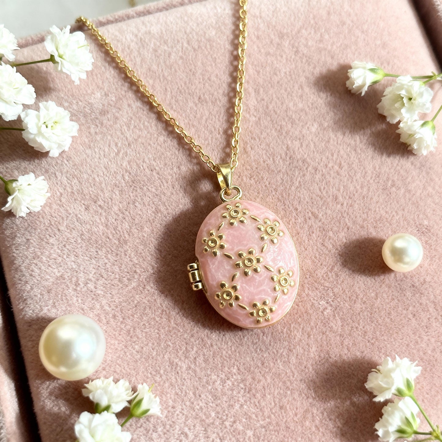 Pink Floral Oval Photo Locket Necklace – Personalized Keepsake Gift