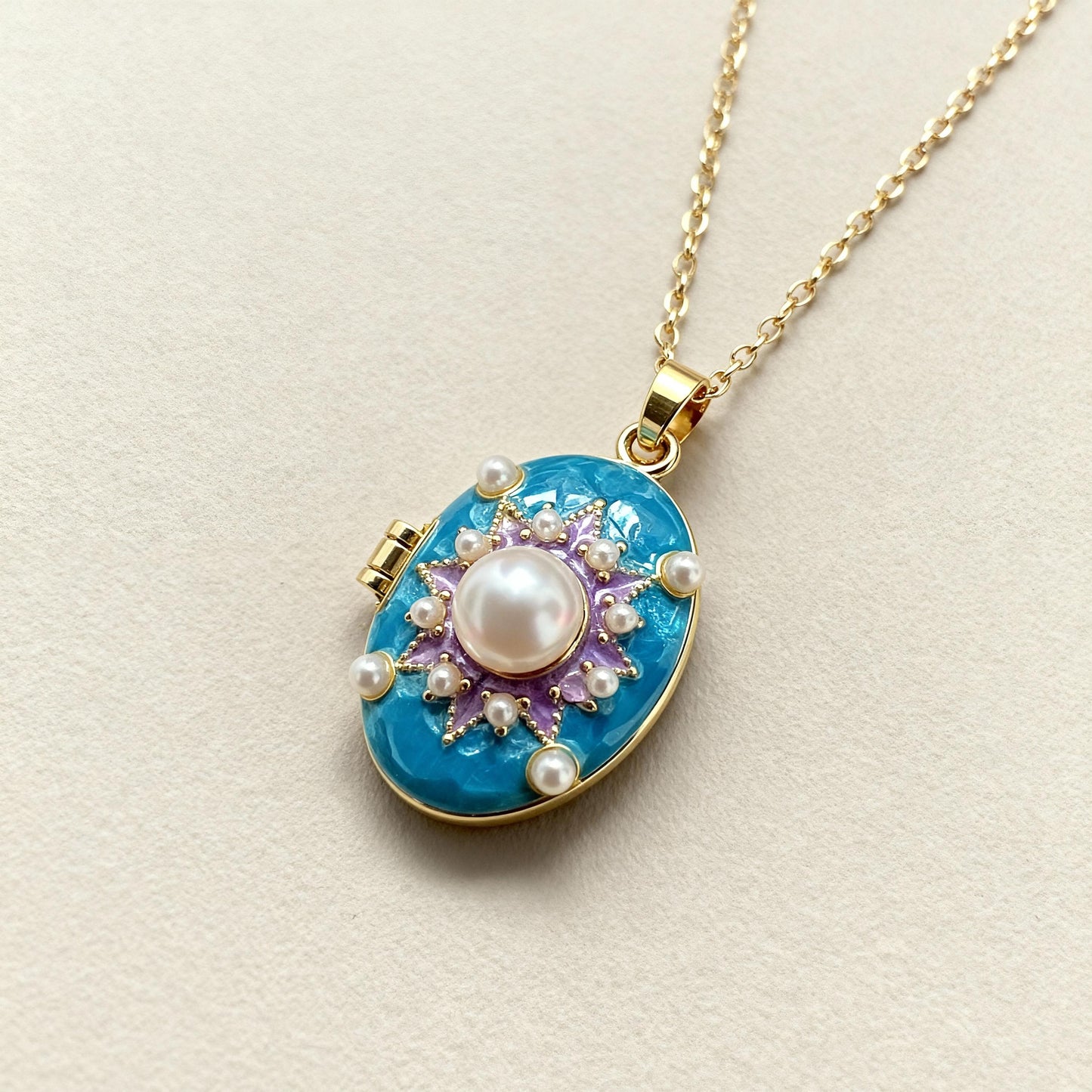 Blue Pearl Starburst Oval Photo Locket Necklace – Personalized Keepsake Gift