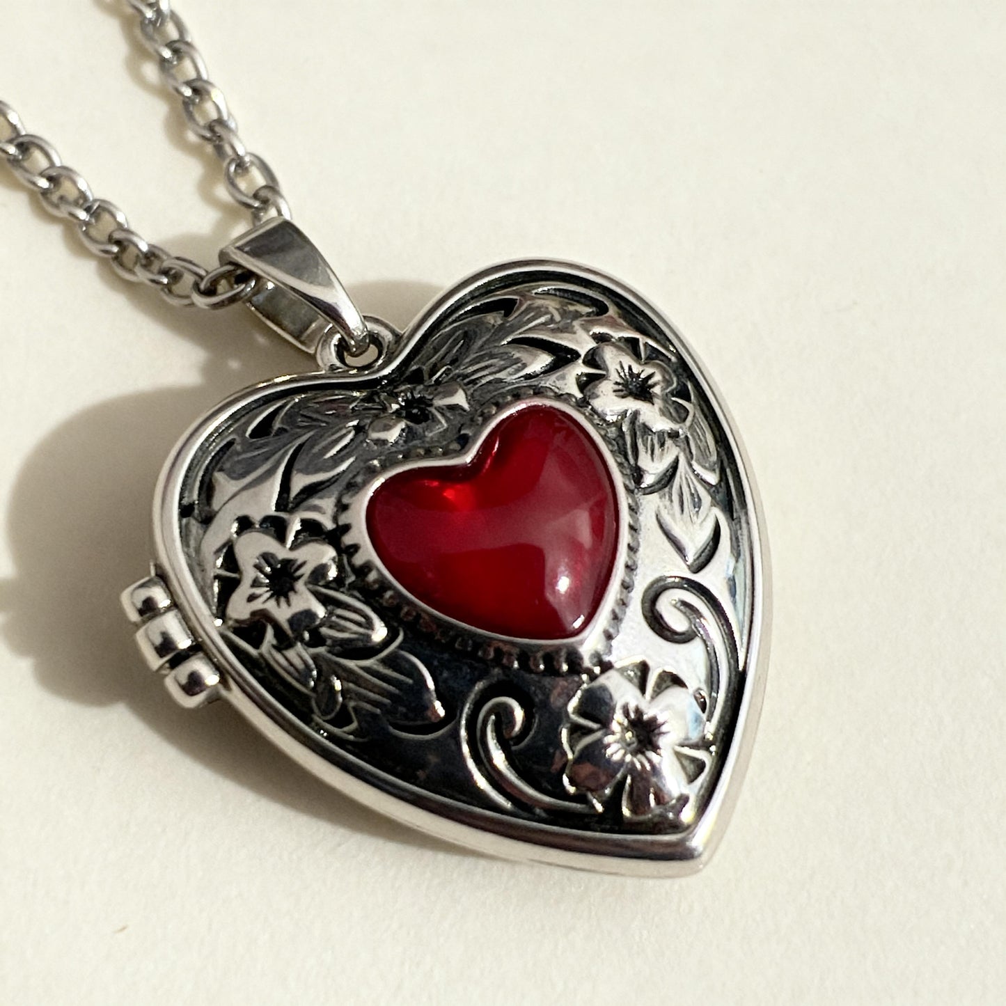 Floral Heart Photo Locket Necklace with Red Heart Center, Vintage Romantic Jewelry Gift