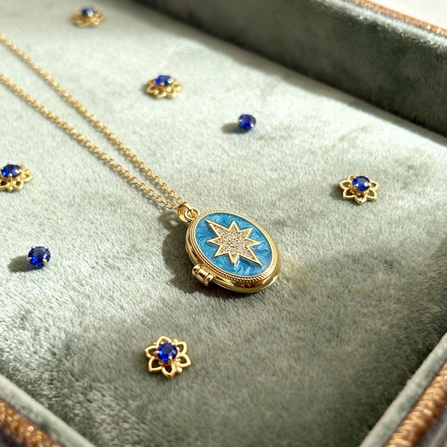 Blue Star Oval Photo Locket Necklace – Personalized Keepsake Gift