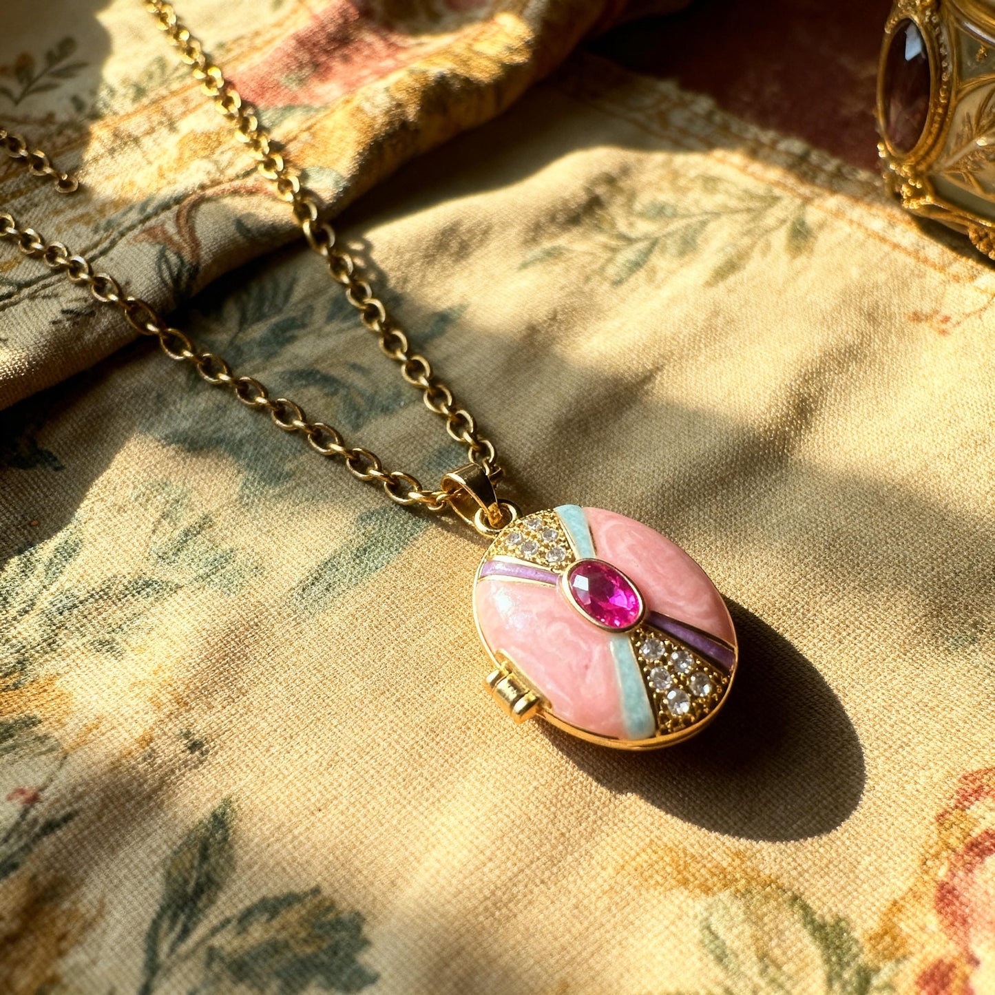 Pastel Art Deco Oval Photo Locket Necklace – Personalized Keepsake Gift