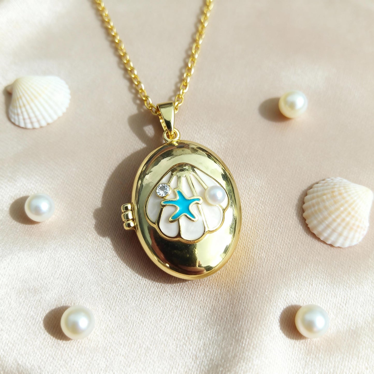 Seashell Starfish Pearl Photo Locket Necklace – Personalized Keepsake Gift