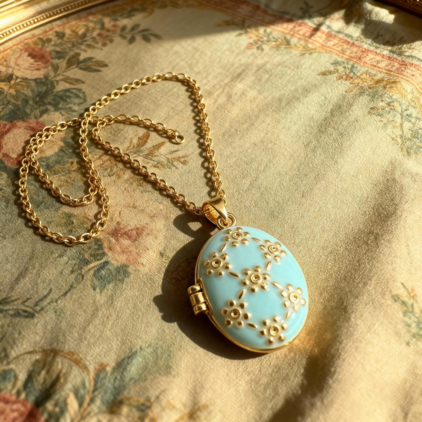 Blue Floral Oval Photo Locket Necklace – Personalized Keepsake Gift