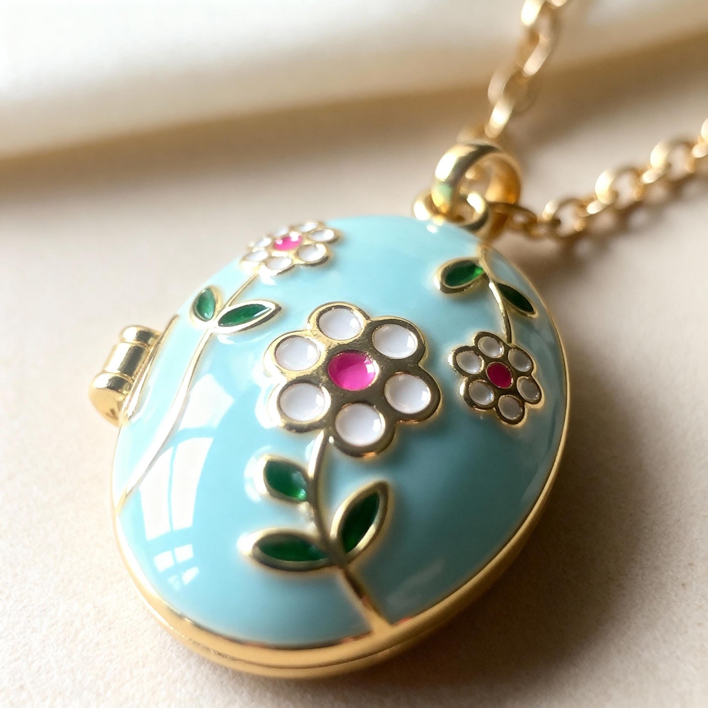 Turquoise Daisy Oval Photo Locket Necklace – Personalized Keepsake Gift