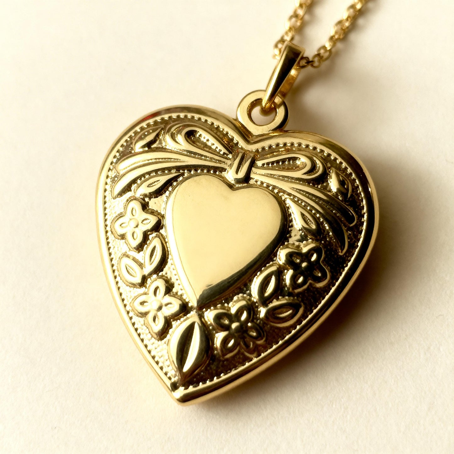 Bow Heart Photo Locket Necklace – Personalized Keepsake Gift
