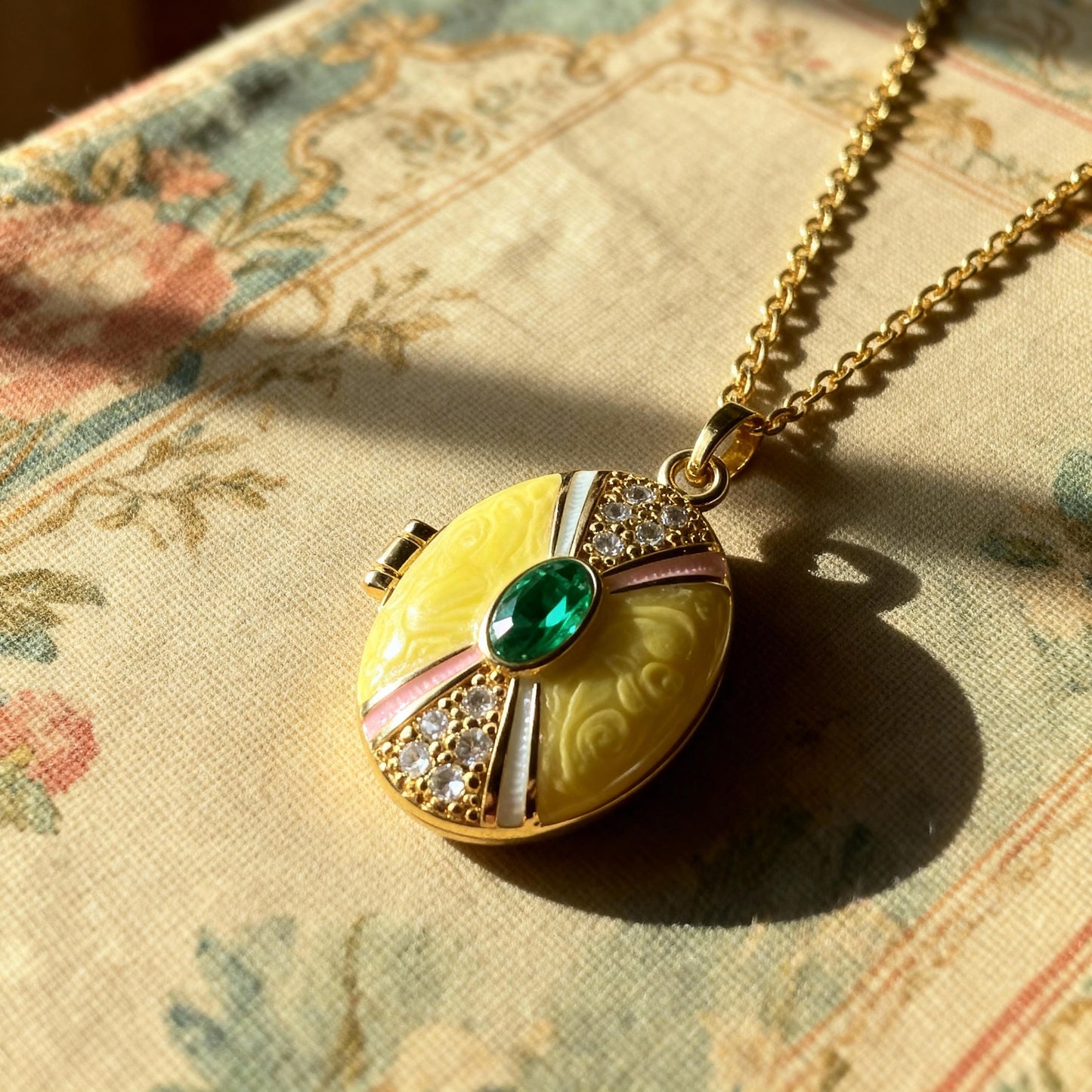 Green Crystal Oval Photo Locket Necklace – Personalized Keepsake Gift